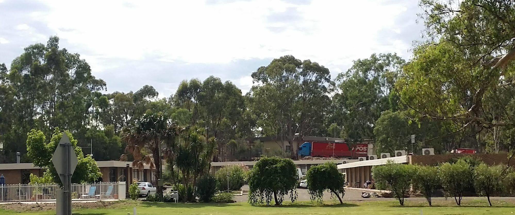 Seymour Motel Exterior photo